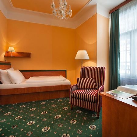 Ea Hotel Jessenius Karlovy Vary Luaran gambar