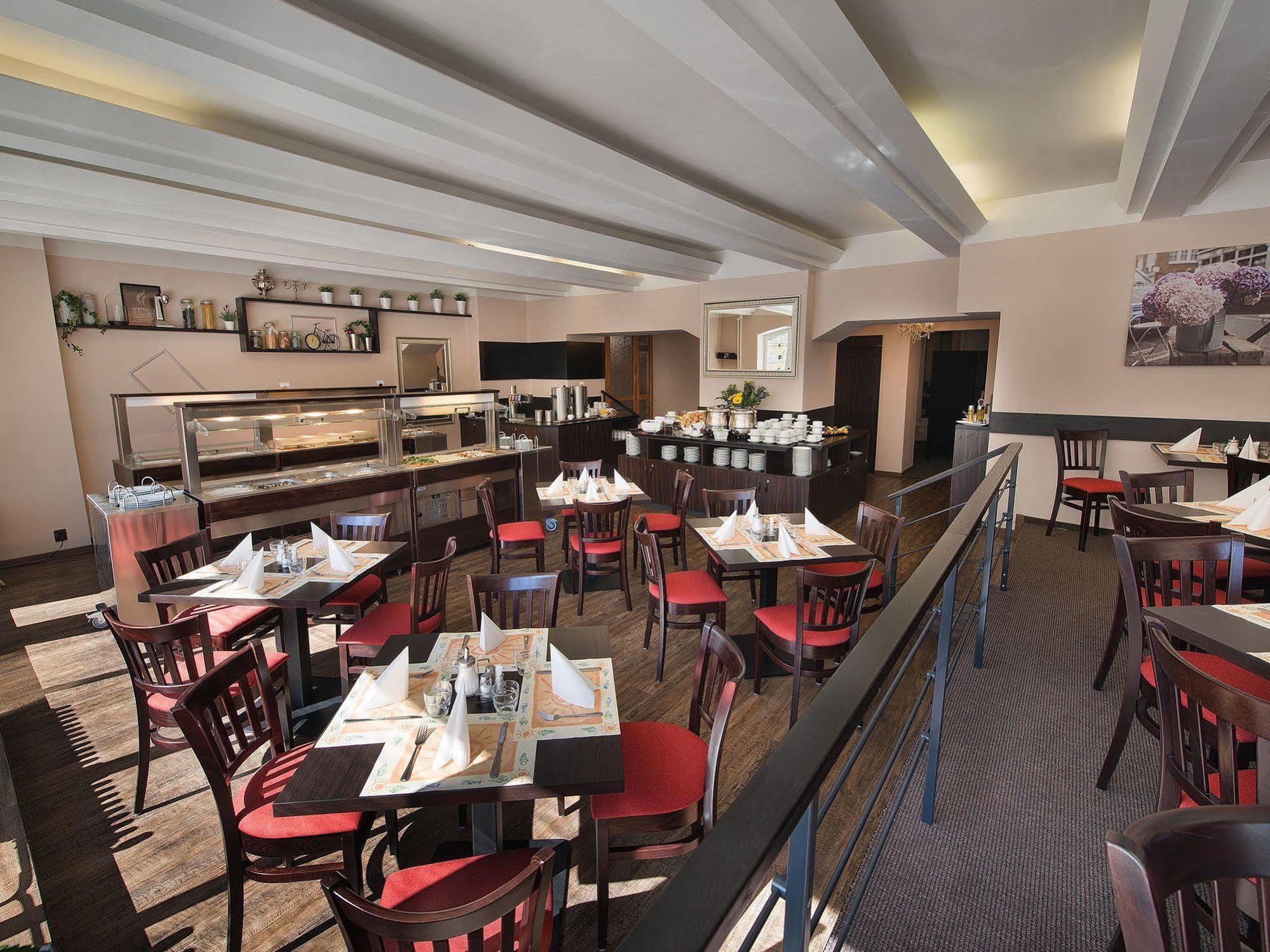 Ea Hotel Jessenius Karlovy Vary Luaran gambar